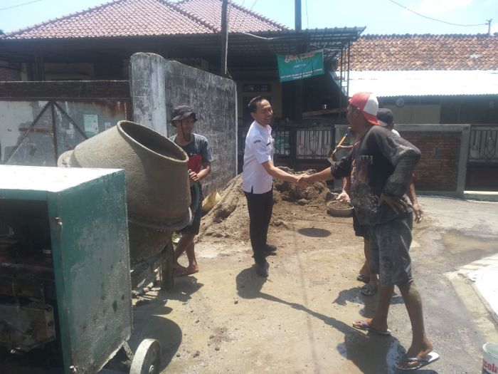 PELAKSANAAN KEGIATAN PENGECORAN BANTUAN HIBAH SEMEN